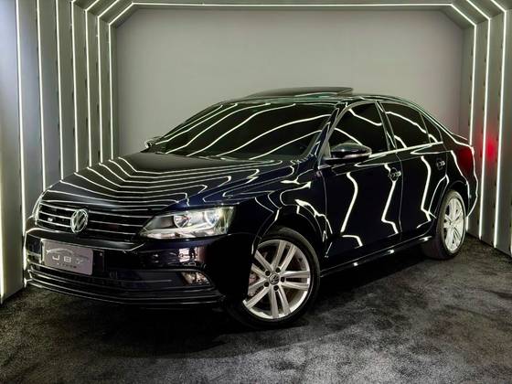 VOLKSWAGEN JETTA 2.0 TSI HIGHLINE 211CV GASOLINA 4P TIPTRONIC VOLKSWAGEN JETTA 2.0 TSI HIGHLINE 211CV GASOLINA 4P TIPTRONIC